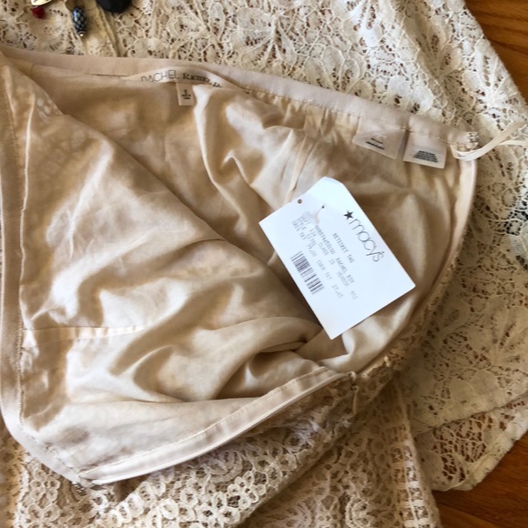 🌺 ADORABLE; Rachel Roy - Feminine & Flirty Cream-Colored Lace Skirt in Misses 8 - Picture 8 of 8